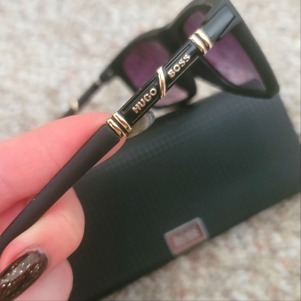 Hugo Boss sunglasses - Picture 3 of 5
